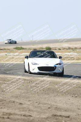 media/Oct-18-2025-Speed Ventures (Sat) [[8b3b7cf525]]/Yellow/Session 3 (Sunset)/